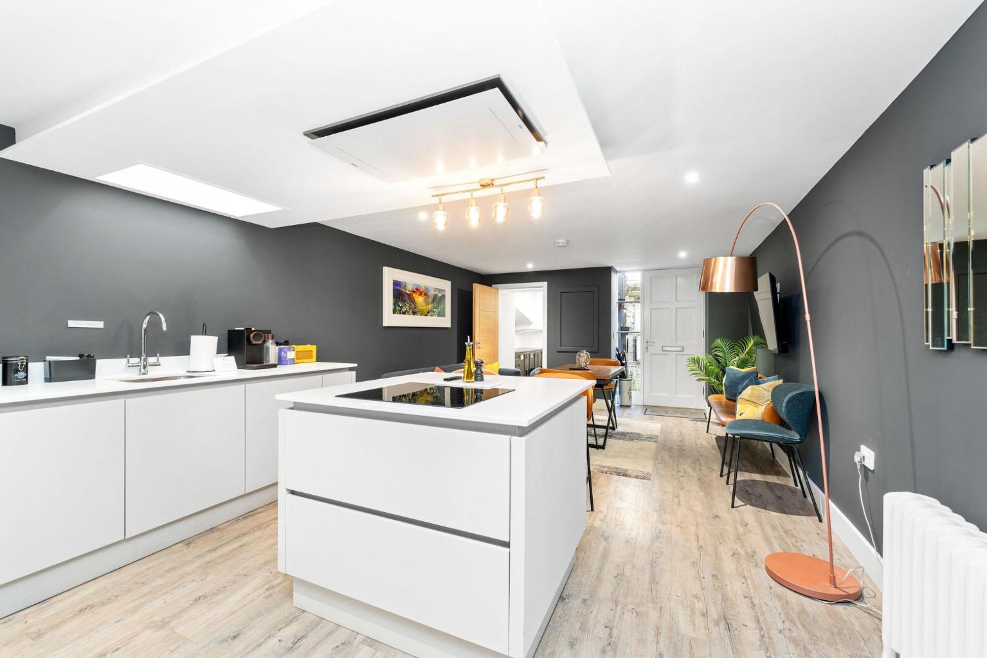 Righ Properties - Luxury West End Artisan Apartment Эдинбург Экстерьер фото
