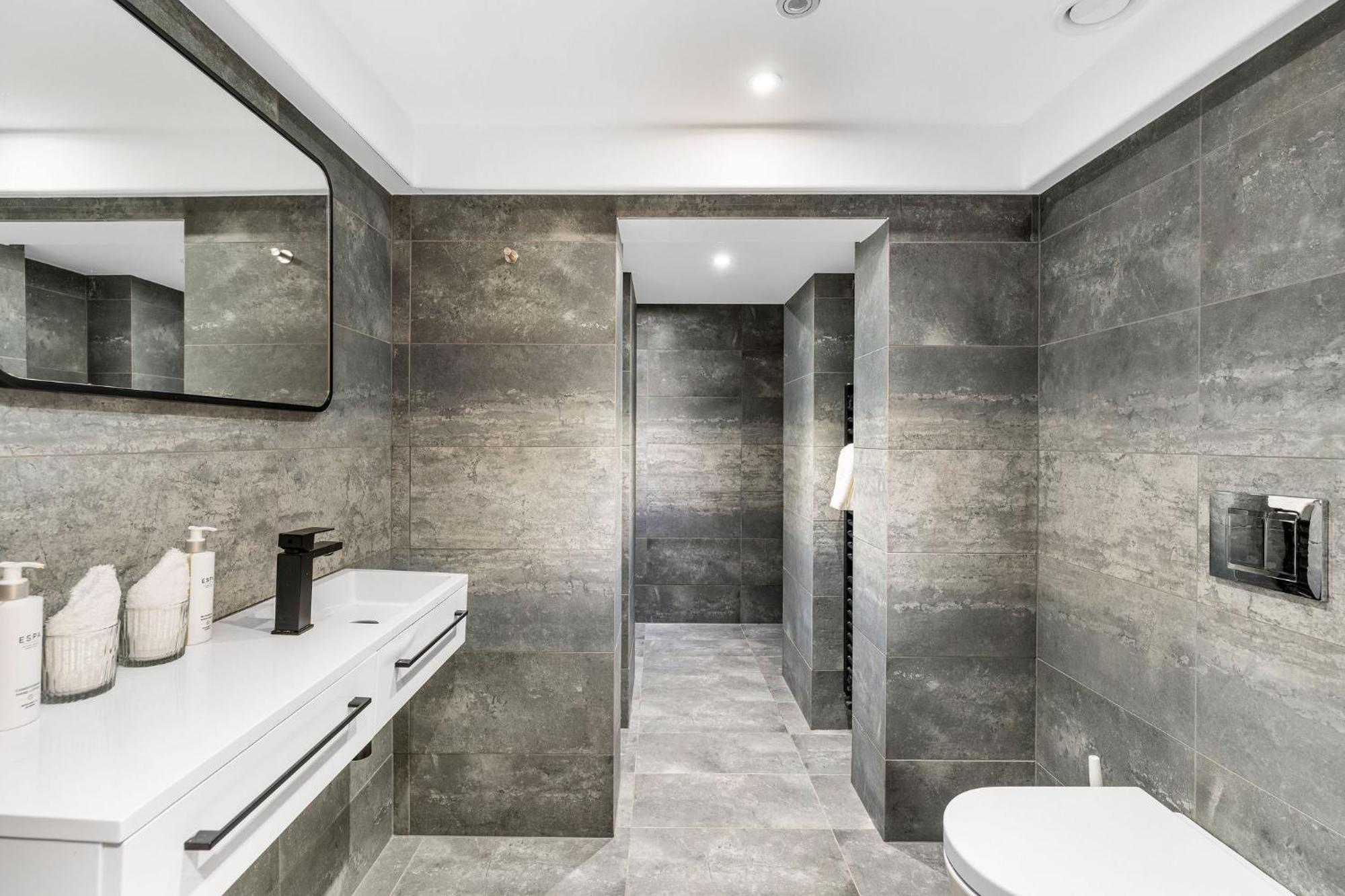 Righ Properties - Luxury West End Artisan Apartment Эдинбург Экстерьер фото