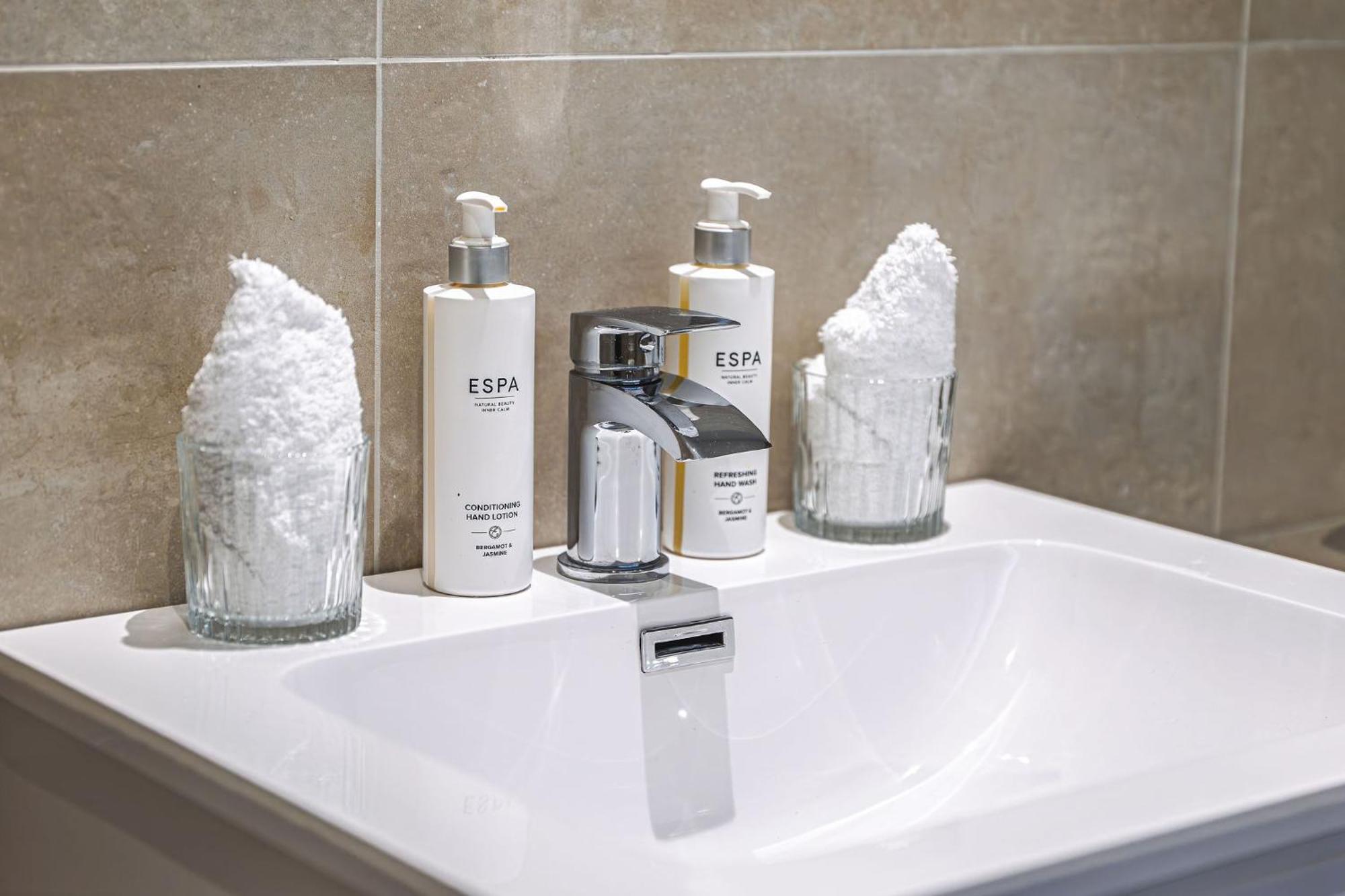 Righ Properties - Luxury West End Artisan Apartment Эдинбург Экстерьер фото